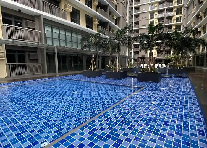 Lovely 2br Near Airport, Solaire, & Okada - 6pax