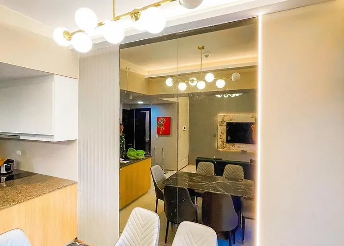 Apartamento Lovely 2br Near Airport, Solaire, & Okada - 6pax *