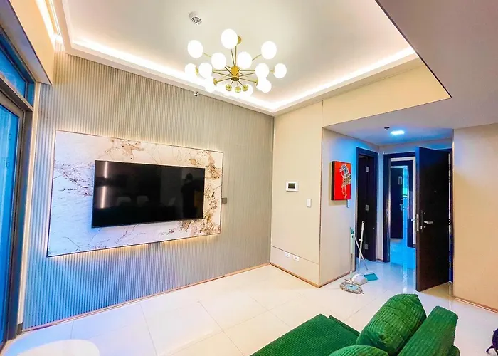 Apartamento Lovely 2br Near Airport, Solaire, & Okada - 6pax Manila