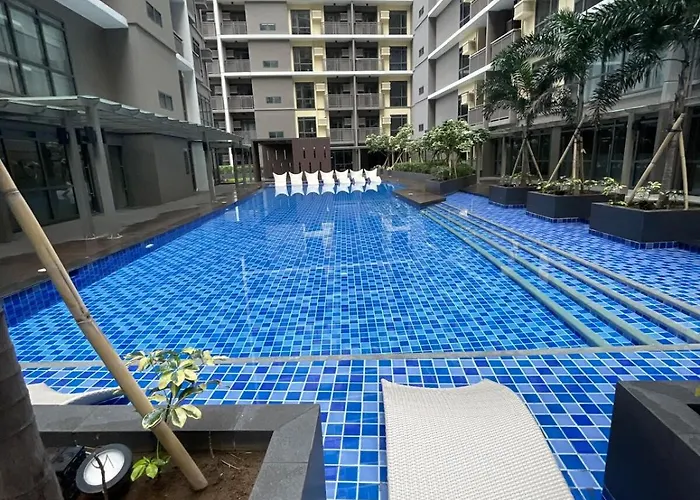 Apartamento Lovely 2br Near Airport, Solaire, & Okada - 6pax *